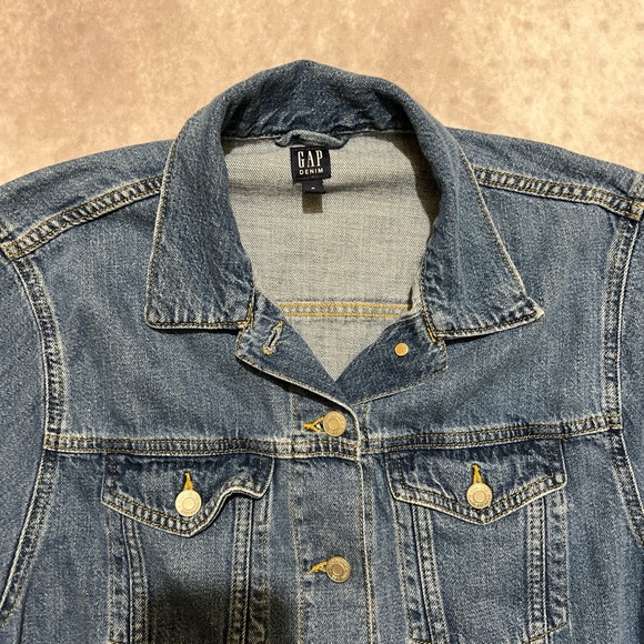 Gap Women’s Oversized Icon Denim Jacket medium indigo wash size Medium - Picture 4 of 6